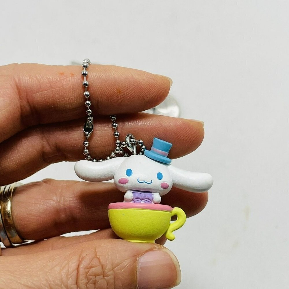 Takara Tomy Sanrio Cinnamoroll Pastel Circus Keychain Figure Chain Teacup Cup